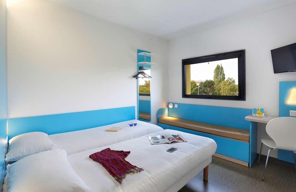 First Inn Hotel Блуа Номер фото