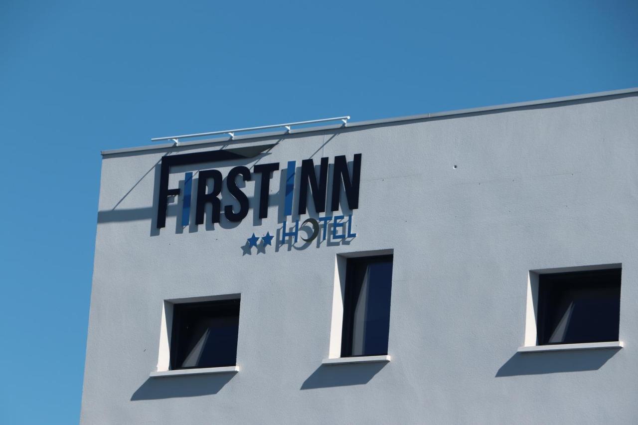 First Inn Hotel Блуа Екстер'єр фото