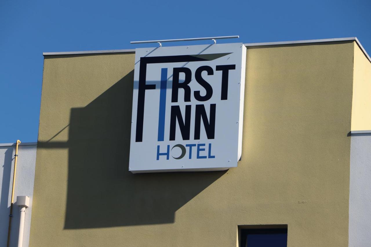 First Inn Hotel Блуа Екстер'єр фото